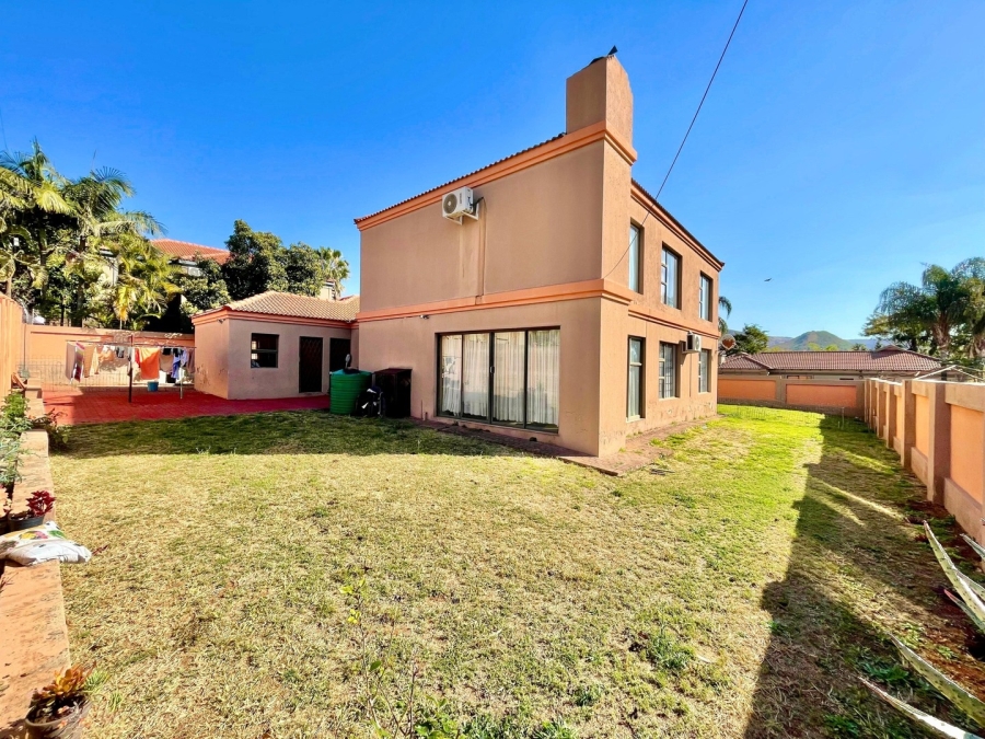 4 Bedroom Property for Sale in Safari Gardens North West
